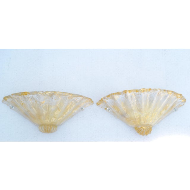 1980s Pair, Clear & Gold Flecks Infused Murano Glass & Brass Sconces Wall Lamps Italy For Sale - Image 5 of 13