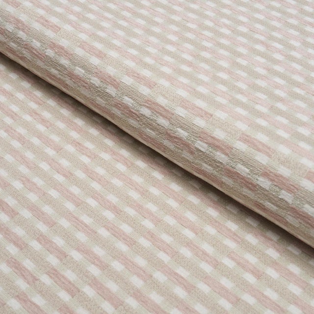 Traditional Sample - Schumacher Thatcher Performance Fabric In Neutral For Sale - Image 3 of 4