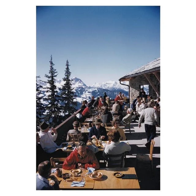 Dining In Gstaad 1961 Holidaymakers at a ski lodge at Gstaad, Switzerland, March 1961. Slim Aarons Slim Aarons was one of...