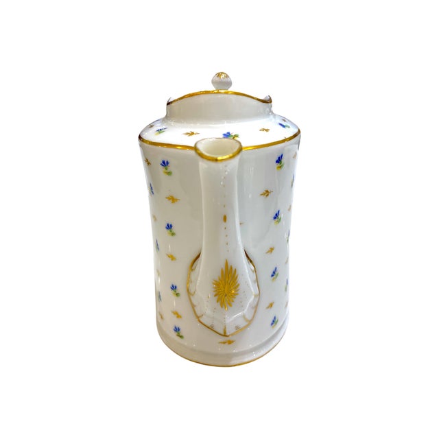 Exquisite 18th/19th Century French Porcelain Teapot Decorated With Cornflower and Gold Leaves Pattern, Possibly Dihl Et Guérhard For Sale - Image 14 of 18
