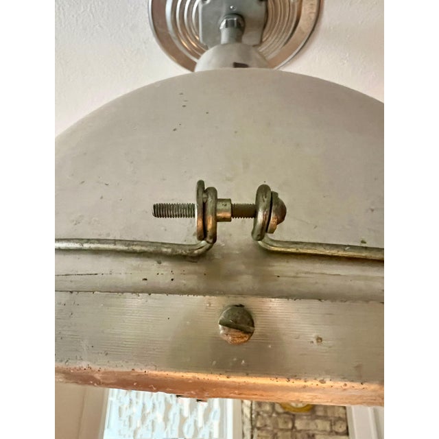 Own a Piece of True Industrial History – 12 Original Holophane Factory Lights This is a rare opportunity to own twelve...