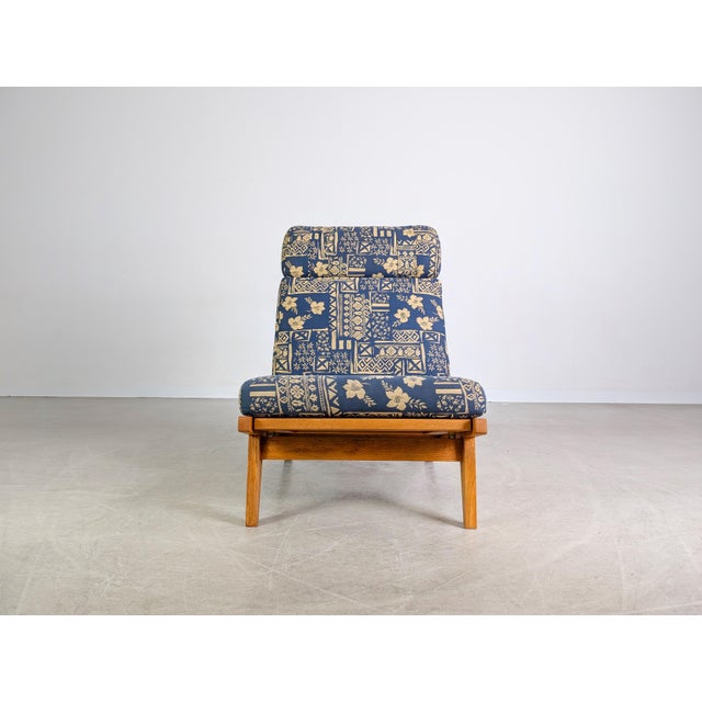 Mid-Century Modern GE375 Chair in Oak by Hans J. Wegner for Getama For Sale - Image 3 of 14