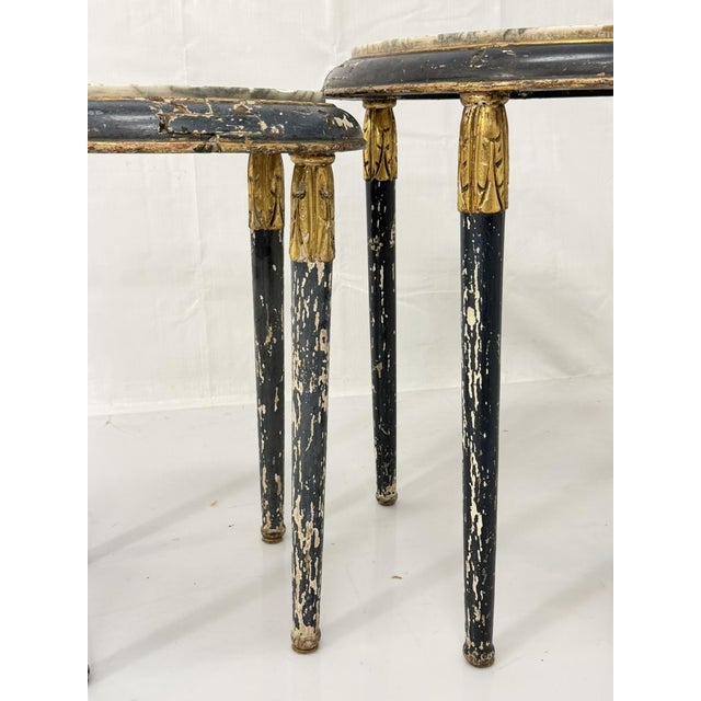 Early 20th Century French Louis XVI Style Painted Giltwood Marble Top Guéridon Tables, Set of 2 For Sale - Image 17 of 18