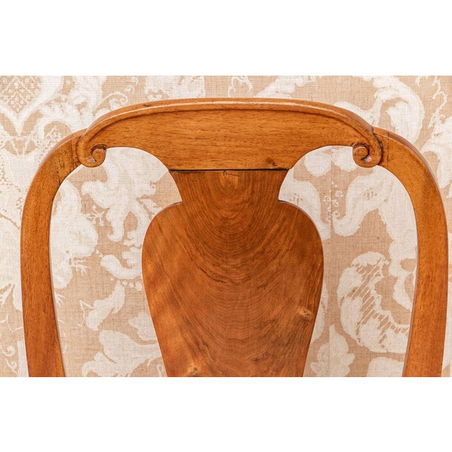 18th Century Walnut Queen Anne Style Upholstered Side Chairs—A Pair For Sale In New York - Image 6 of 12