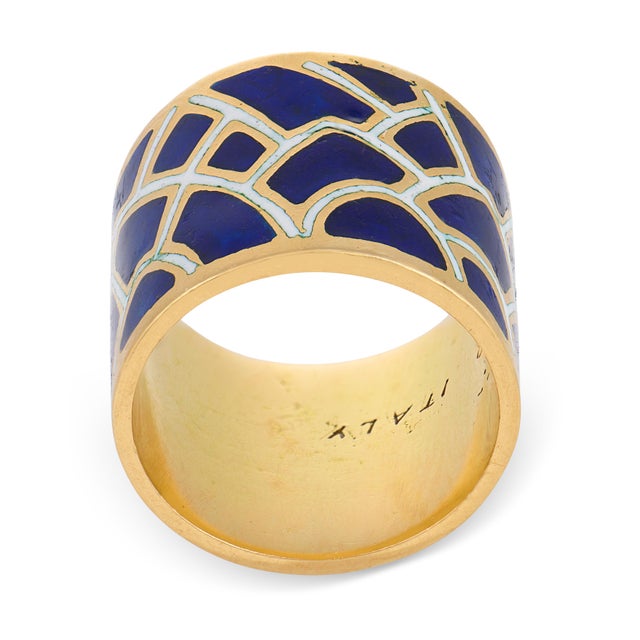 1980s 1980s Cartier Italian 18k Yellow Gold Blue and White Enamel Cigar Band, Size 5.5 For Sale - Image 5 of 5