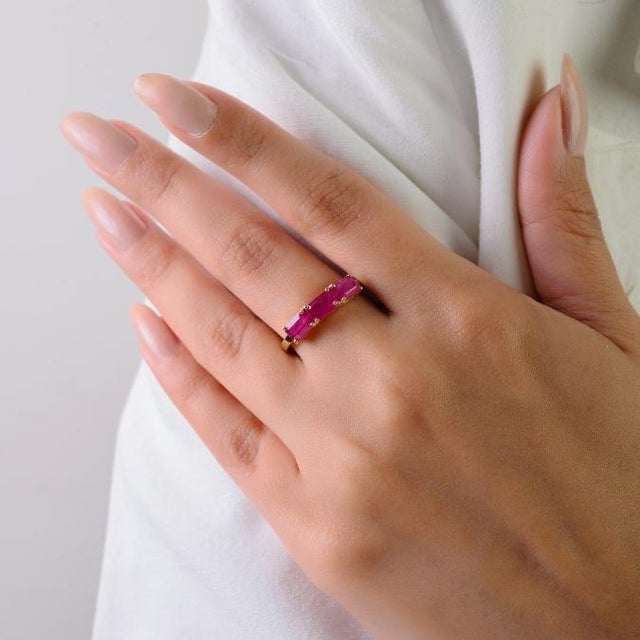 2.14 Carat Natural Ruby Three-Stone Band Ring for Her in 14k Solid Gold Size 6 For Sale In New York - Image 6 of 14