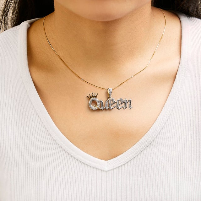 Haus of Brilliance 14K Yellow Gold Plated Sterling Silver 1/10 Cttw Diamond “Queen” Nameplate Pendant Necklace For Sale - Image 4 of 5