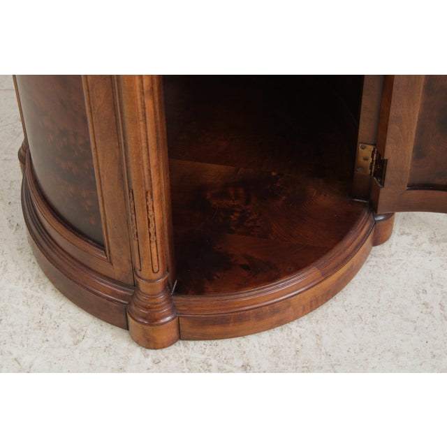 Brown Pair Henredon Round Walnut Living Room Lamp End Tables For Sale - Image 8 of 16