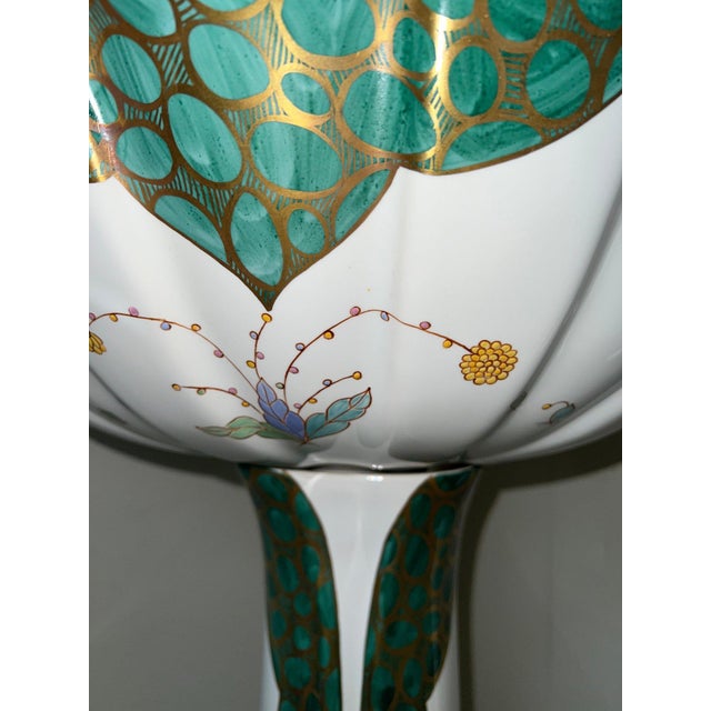 Sherle Wagner Chinoiserie Hand-Painted Pedestal Sink & Complete 24k Gold Hardware Suite For Sale - Image 9 of 18