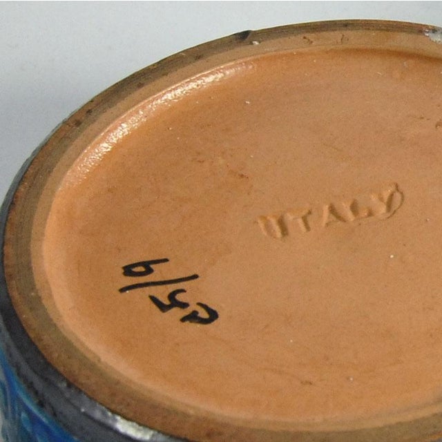 Italian Rimini Blue Ceramic Candleholders by Aldo Londi for Bitossi, 1970s, Set of 2 For Sale - Image 10 of 11