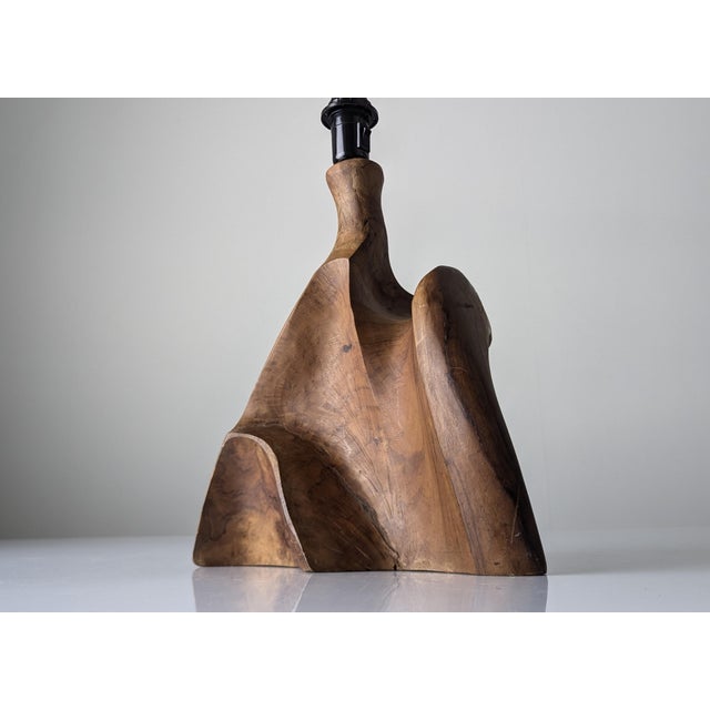 1970s Modern Sculptural Table Lamp in Carved Olive Wood, 1970s For Sale - Image 5 of 18