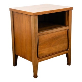 Mid Century Modern Nightstand End Side Table Walnut Single Drawer Vintage MCM For Sale