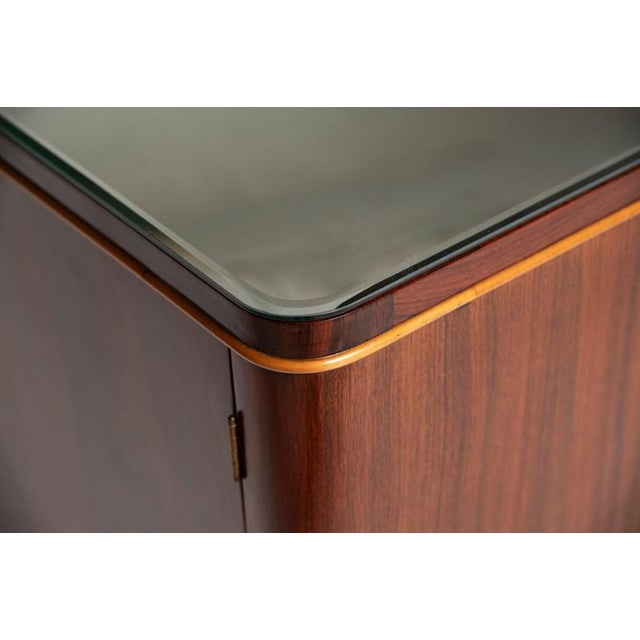 1940s Art Deco Walnut and Maple Sideboard with Handles, 1940 For Sale - Image 5 of 14