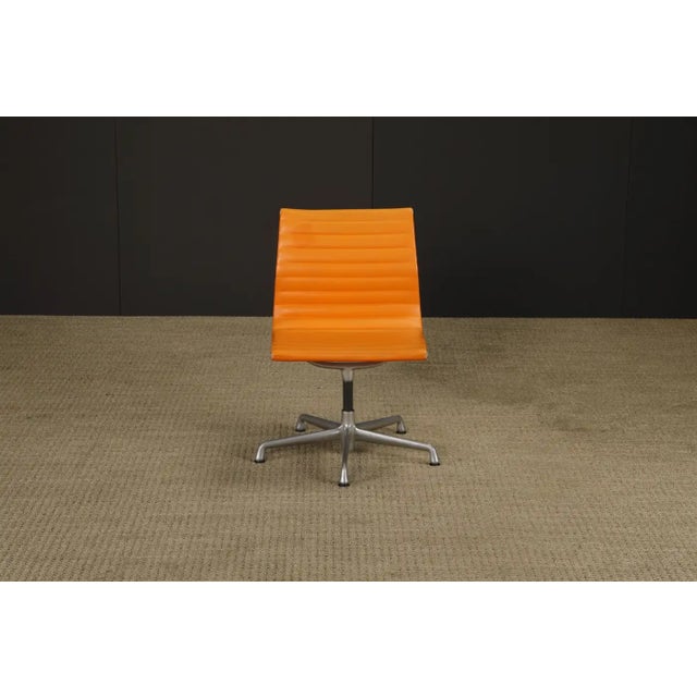 Metal 'Aluminum Group' Swivel Chair by Charles Eames for Herman Miller, 1980s, Signed For Sale - Image 7 of 17