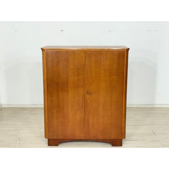 For sale is a beautiful linen cupboard from the 1960s. This piece of furniture impresses with its simple mid-century...