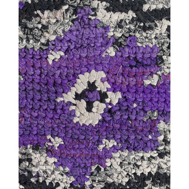 Doris Leslie Blau Vibrant Vintage American Hooked Rug in Purple and Grey For Sale - Image 9 of 10