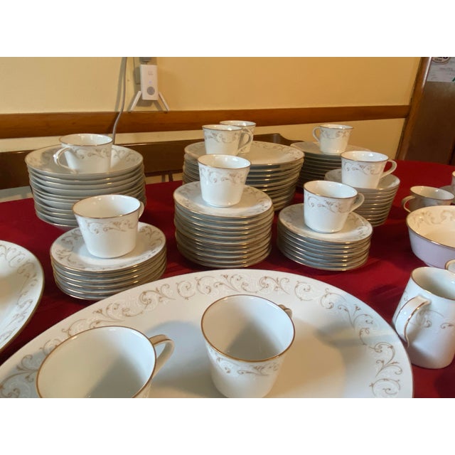 If I had room, I’d keep it. It’s nicer than my wedding china. This is a near pristine set, saved from a family member. It...