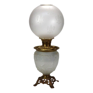 Antique Opalescent Embossed Glass Gone With the Wind Oil Lamp C1890