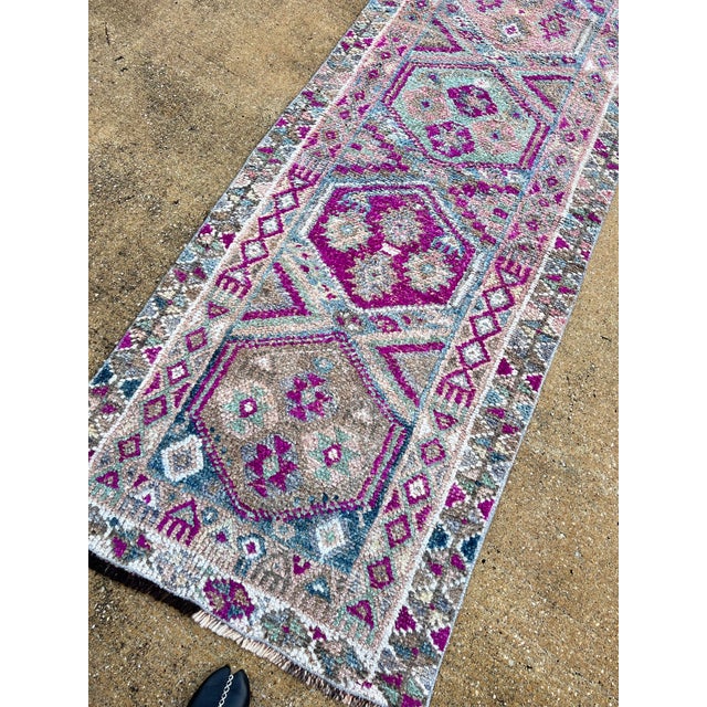 Textile 1960s Purple Distressed Herki Runner 2’7x10’ For Sale - Image 7 of 10