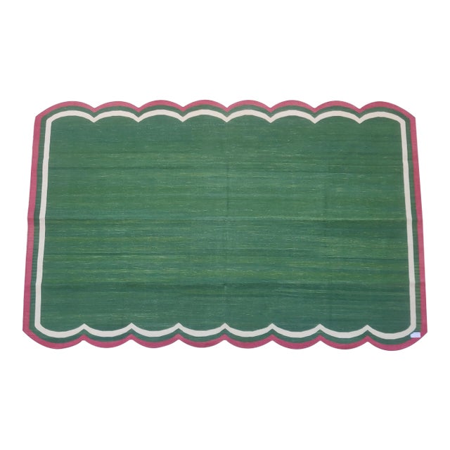 Handmade Cotton Scalloped Rug, Green with Cream and Raspberry Border - 10'x14' For Sale