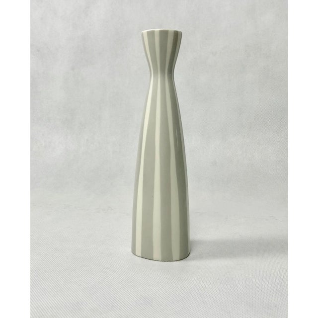 Ceramic Mid-Century Vase from Veb Porzellanwerk Lichte, 1950s For Sale - Image 7 of 7