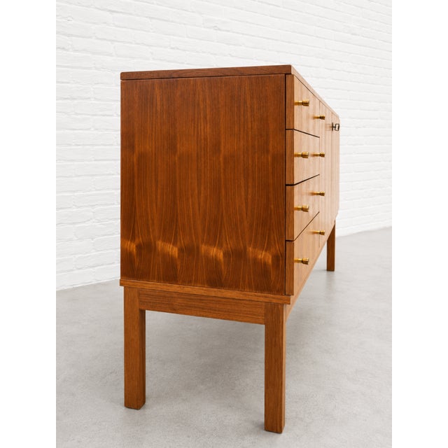 Mid Century Modern Teak Credenza C. 1960’s | Scandinavian Danish Modern Sideboard For Sale In New York - Image 6 of 14