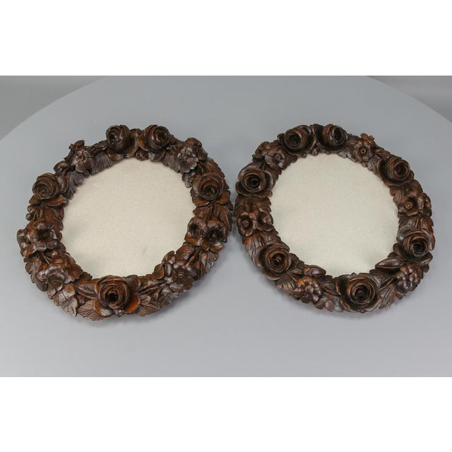Oval Carved Walnut Picture Frames with Flowers, 1920s, Set of 2 For Sale - Image 11 of 18