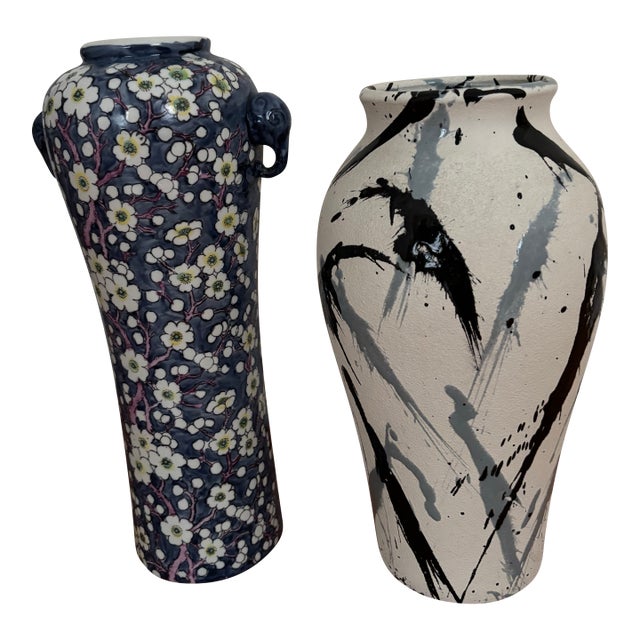 Eclectic Asymmetric Vase Pair – 1980s Harris Potteries & Chinoiserie Prunus Porcelain For Sale