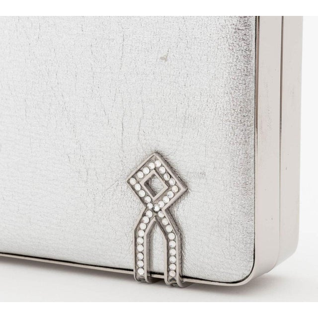 Judith Leiber Judith Leiber Silver-Tone Metallic Leather Clutch For Sale - Image 4 of 10