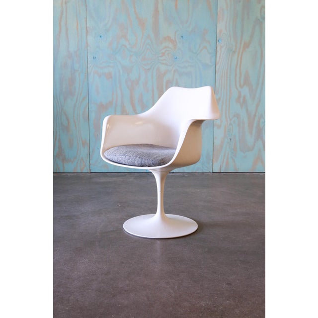 Early Tulip Chairs by Eero Saarinen for Knoll Tulip Chair Set of 6 1960s For Sale - Image 4 of 14
