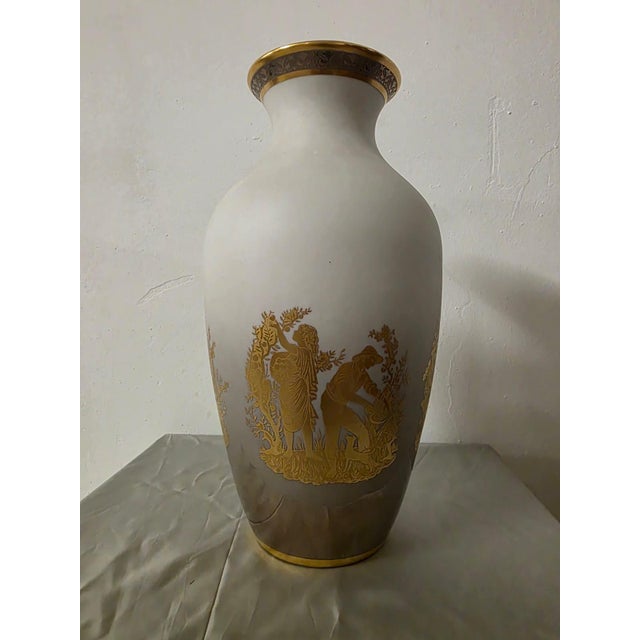 Porcelain Vase with Pure Gold from Longo, 1960s For Sale - Image 4 of 13