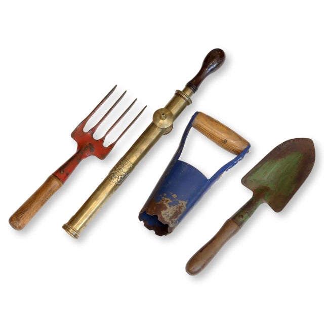 Crafted from high-quality materials, these tools are built to last. The set includes a hand-held trowel, a cultivator, a...