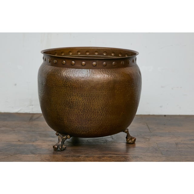 Mid 20th Century Mid-Century English Copper Planter with Paw Feet - Arts and Crafts Style For Sale - Image 5 of 12