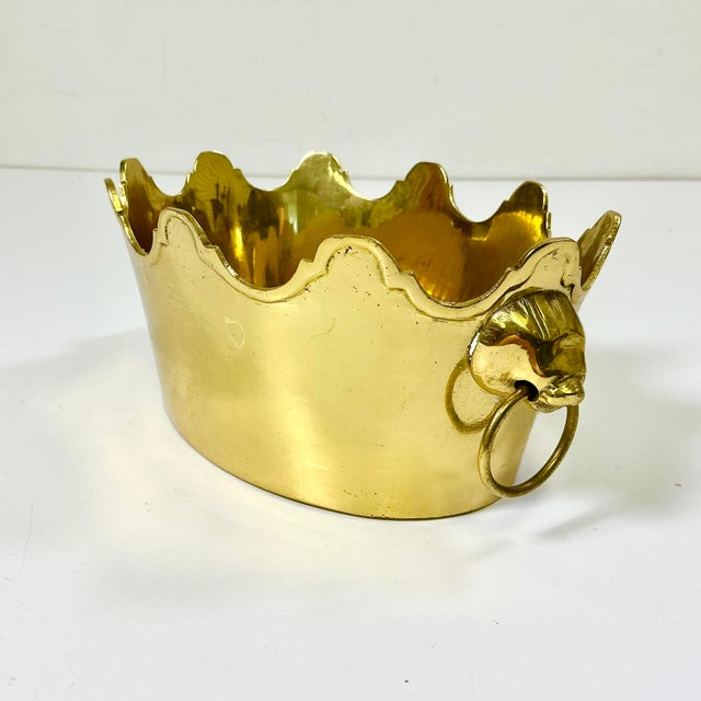 Mottahedeh 1980s Vintage English Hollywood Regency Art Deco Brass Oval Crown Catchall, After Mottahedeh, Bear Handles. For Sale - Image 4 of 11