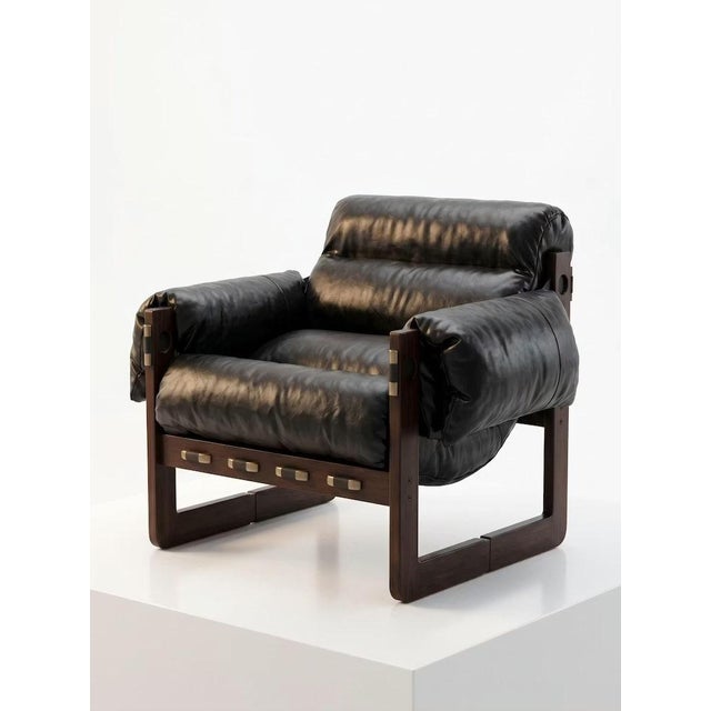 Designed by CloudyyCoo Materials: Faux leather, wood Cloud-Like Comfort Sink into exceptional comfort with this Mid...