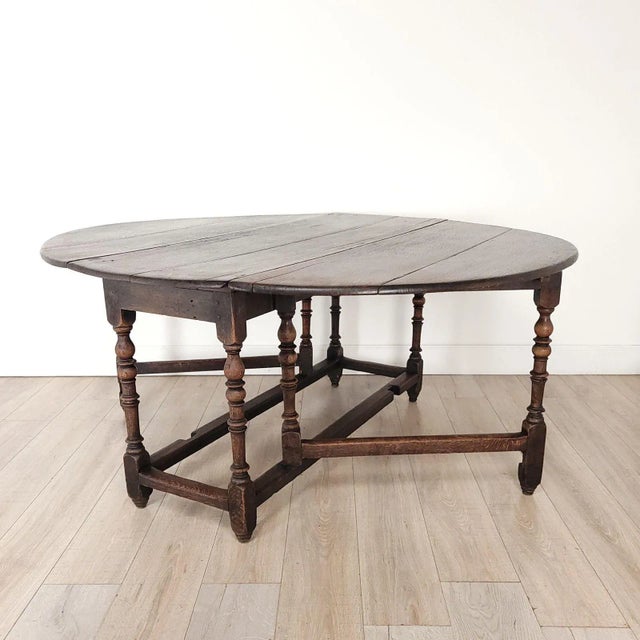 Chestnut Charles II Oval Gate Leg Table in Oak, England Circa 1680 For Sale - Image 8 of 12