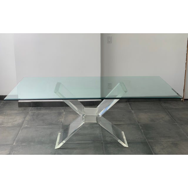 Modern Lucite & Glass 'Lion in Frost' Dining Table 1970s For Sale - Image 3 of 10