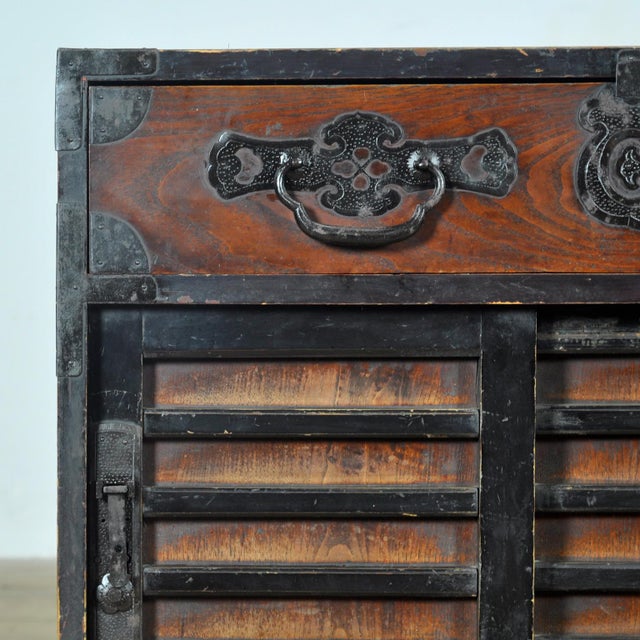 Japanese Tansu Chest of Drawers, 1890 For Sale - Image 10 of 17