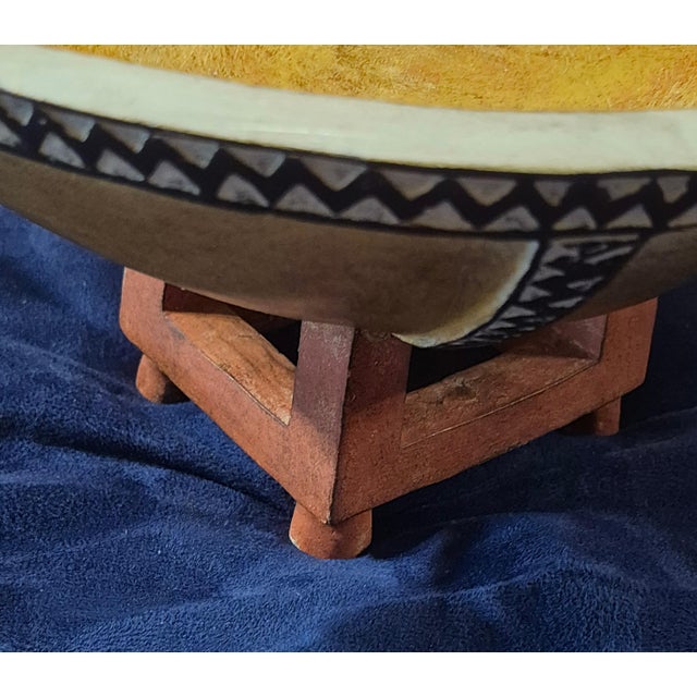 Tribal 19th Century Papua New Guinea Admiralty Islands Style Carved Wood Ritual Feast Bowl For Sale - Image 3 of 11