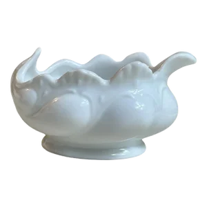 Mid 20th Century White Porcelain Scalloped Gravy Boat Creamer Sauce Bowl Trinket Dish, Japan