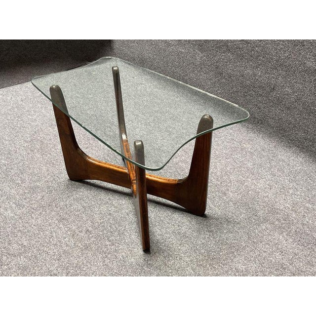 1970s Mid Century Modern Walnut/Glass End Table in Manner of Adrian Pearsall For Sale - Image 5 of 5