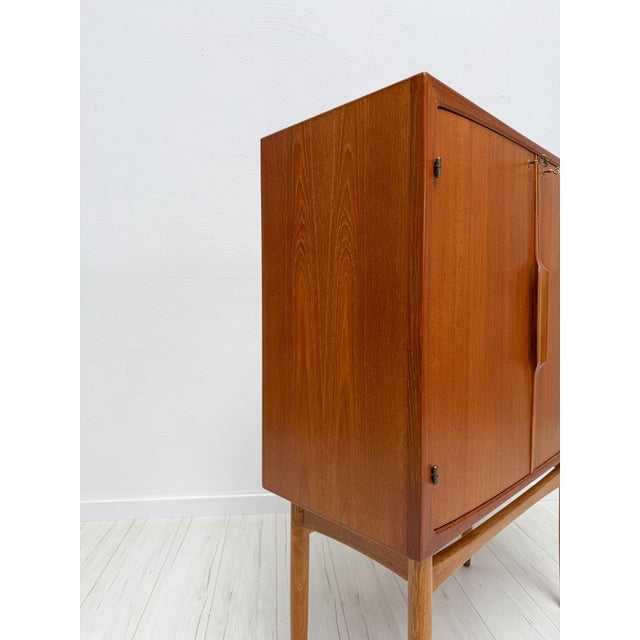 Mid-Century Modern Vintage Teak Bacchus Bar Cabinet by Torbjørn Afdal for Mellemstrands Trevareindustri AS, Norway, 1960s For Sale - Image 3 of 12