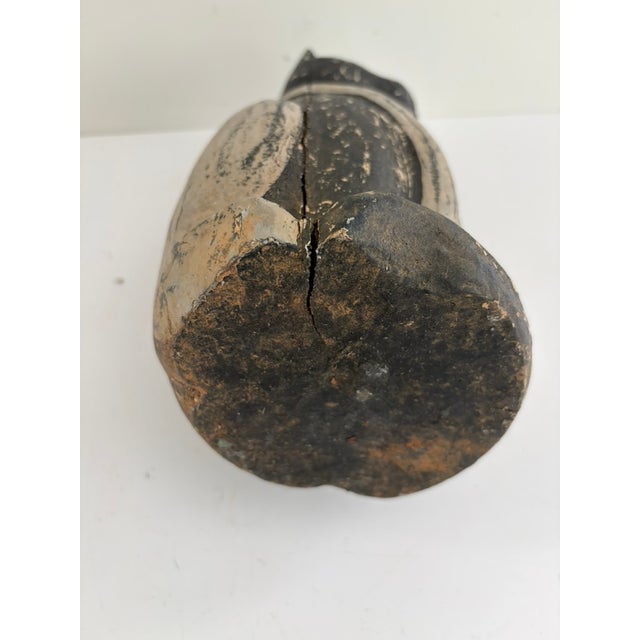 Black Vintage Folk Art Hand-Carved Wooden Cat Sculpture – Black & White Primitive For Sale - Image 8 of 11