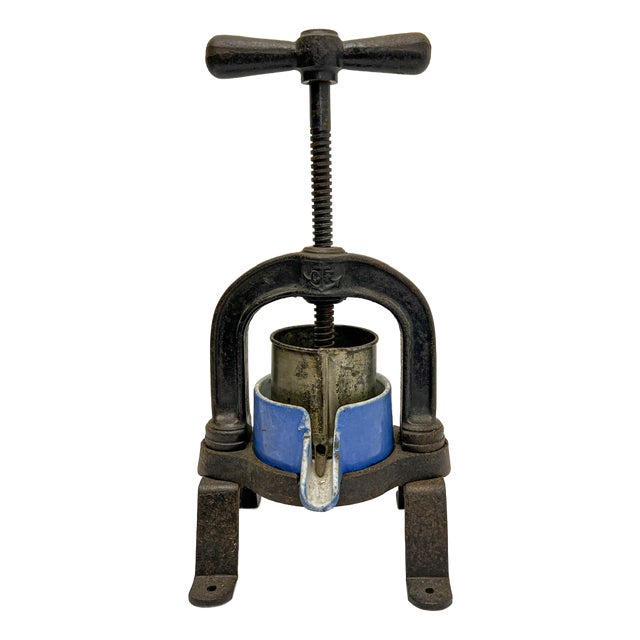 Antique French Cast Iron Fruit Press from Camion Frères, 1920s For Sale
