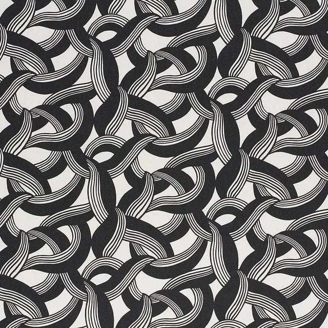 This sweeping, gestural design printed on a union cloth ground has a bold, graphic presence that makes a statement...