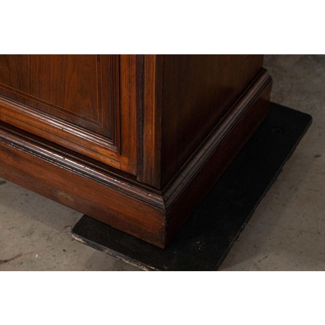 Large English Inlaid Mahogany Library Bookcase from Maple & Co., 19th Century For Sale - Image 12 of 17