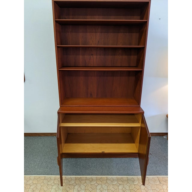 Cinnamon Soborg Mobler Danish Modern Teak Display Case For Sale - Image 8 of 9