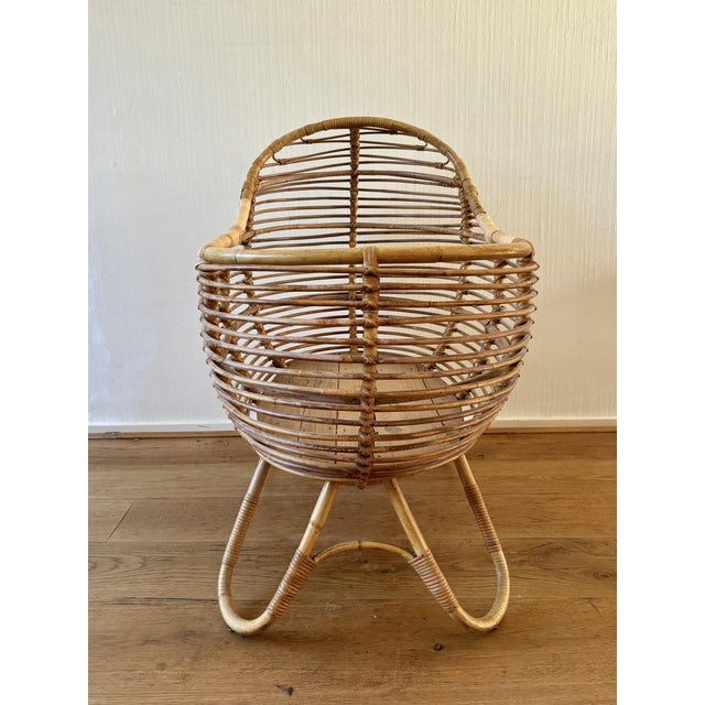 1970s Mid-Century Modern Rattan Baby Crib, 1960s For Sale - Image 5 of 13