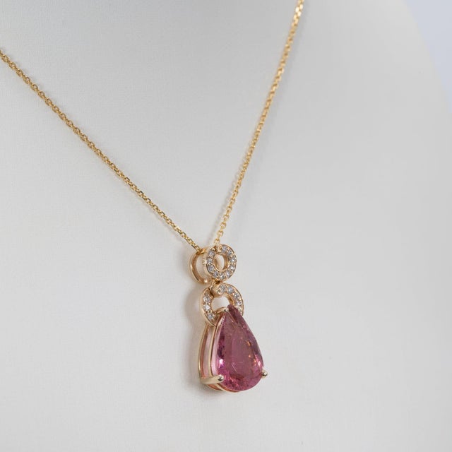 3.2Ct Pink Tourmaline Pendant With Earth-Mined Diamond Accents in Solid 14k Gold For Sale In Columbus - Image 6 of 8