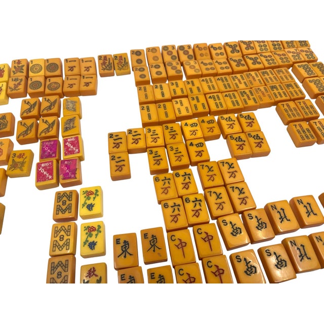 Hollywood Regency Vintage Bakelite Butterscotch Mahjong Tiles- A Set of 158 Pieces For Sale - Image 3 of 12